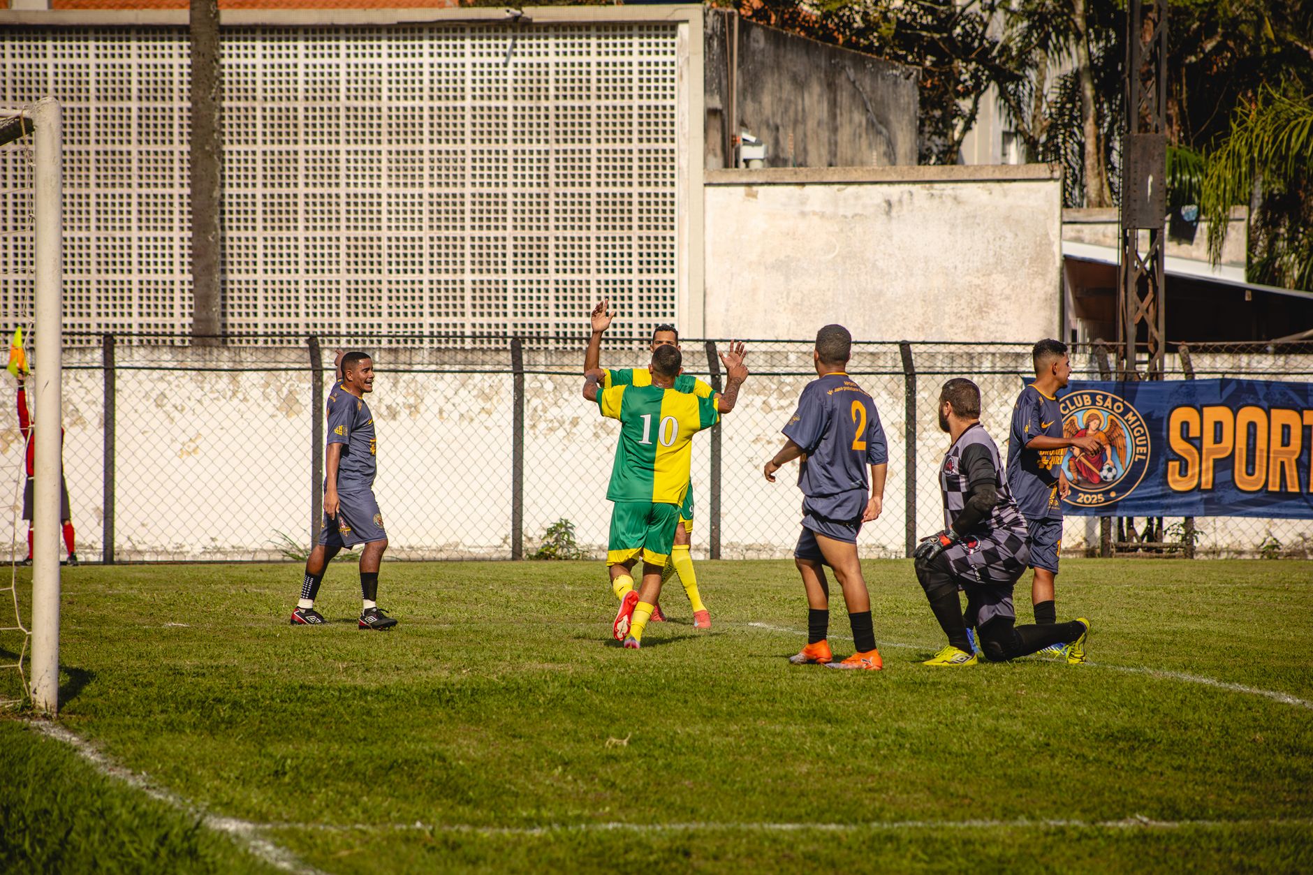 Empate marca confronto entre EC Bahia e SC Corinthians Paulista no Brasileirão