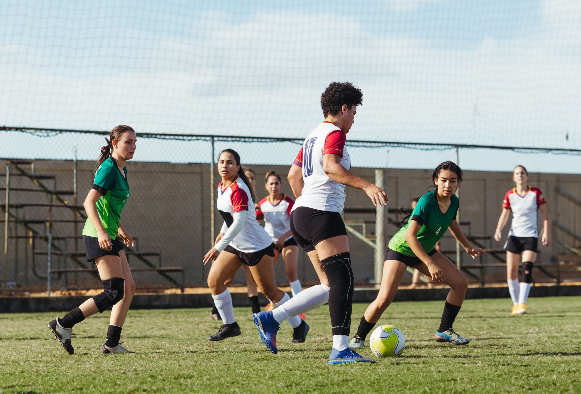 Janela de Transferências Agita o Futebol Feminino com Grandes Movimentações